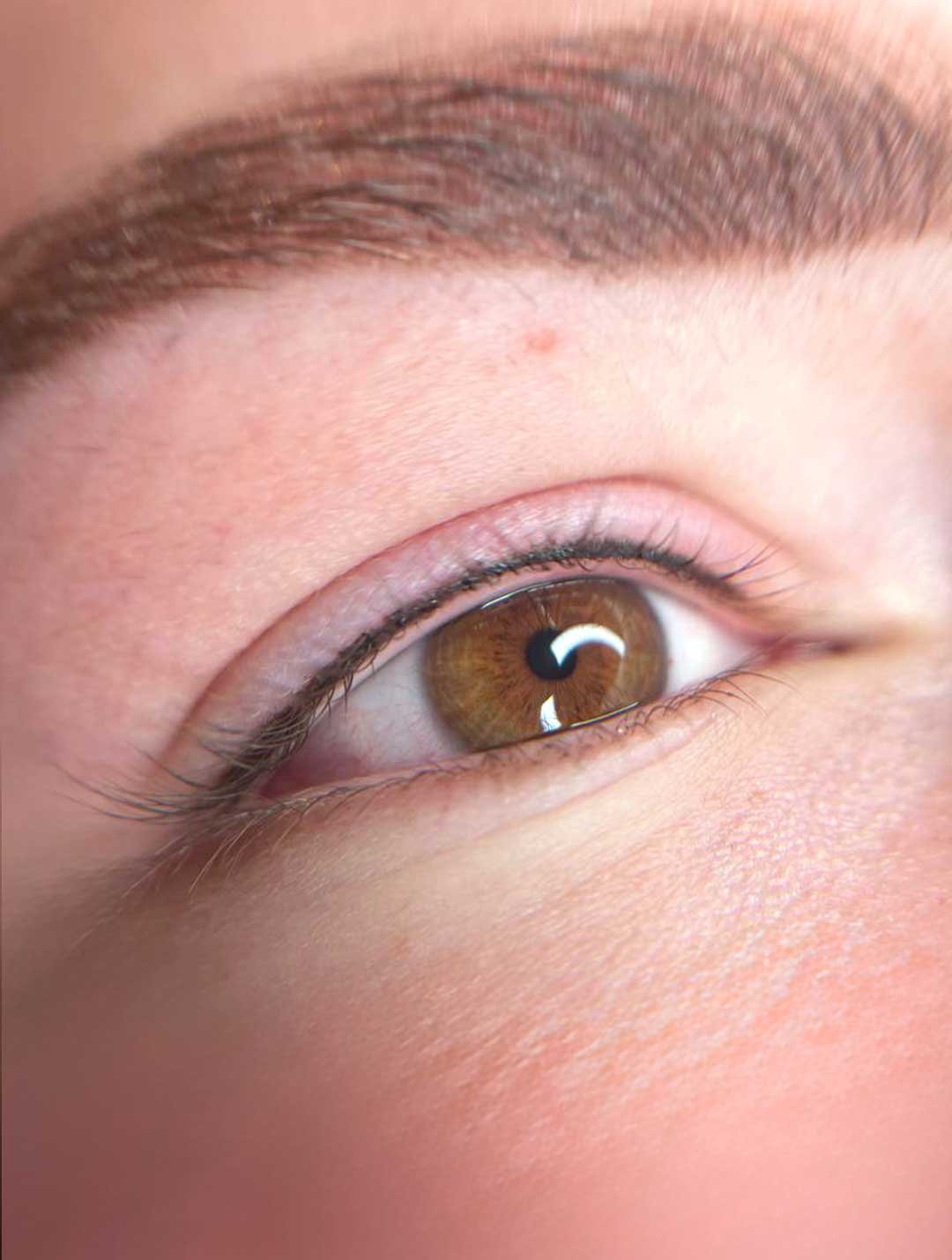 Lash-Line-Enhancement